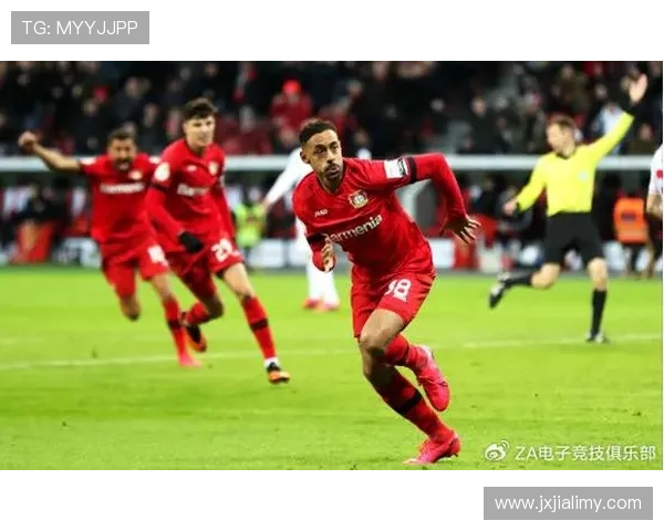 勒沃库森与罗马激战欧联杯，比赛状态备受关注与期待解析