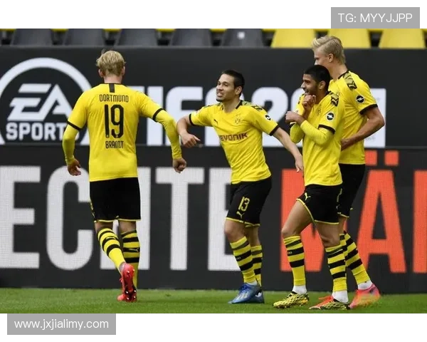 多特防线持续不稳，对球队赛季走势形成制约