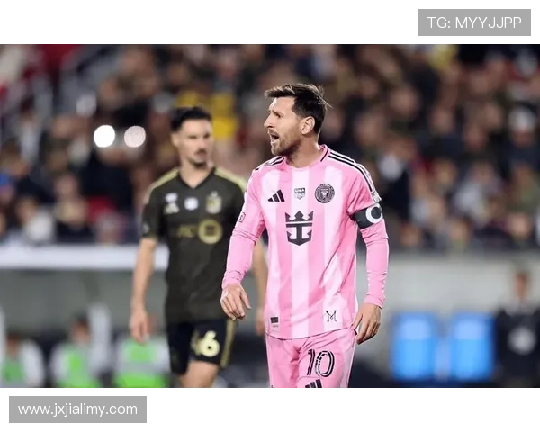 梅西巴黎强强对话效率与战术适配分析 梅西巴黎强强对话效率与战术适配分析