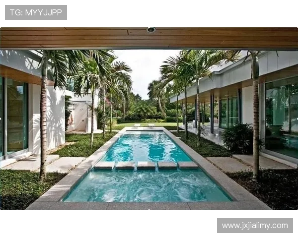 瑞安·洛赫特家里泳池比我家房子还大，这日子也太滋润了吧