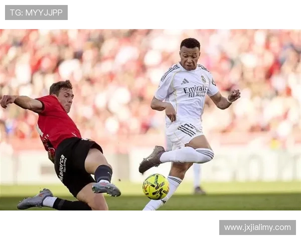 皇马近期比赛愈发依赖个人能力，团队配合效率下降是否影响争冠形势？